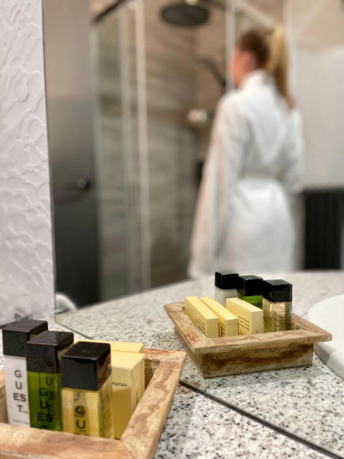 Hotel Gardenia Fiera Cermenate Bagian luar foto