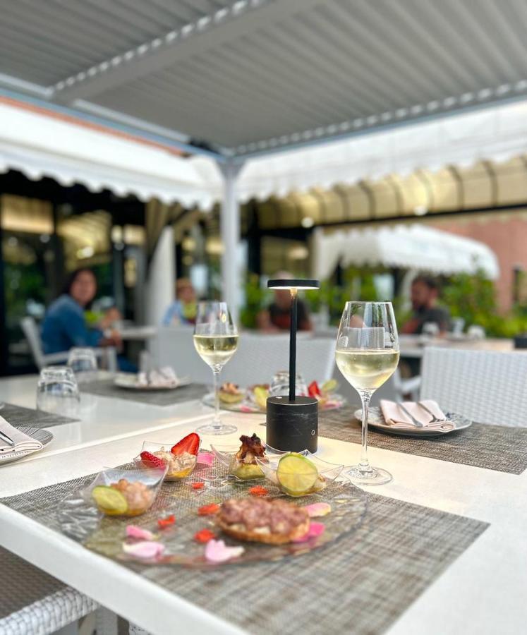 Hotel Gardenia Fiera Cermenate Bagian luar foto