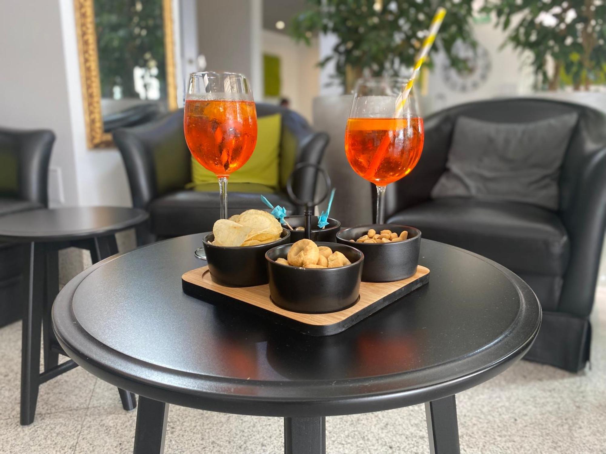 Hotel Gardenia Fiera Cermenate Bagian luar foto